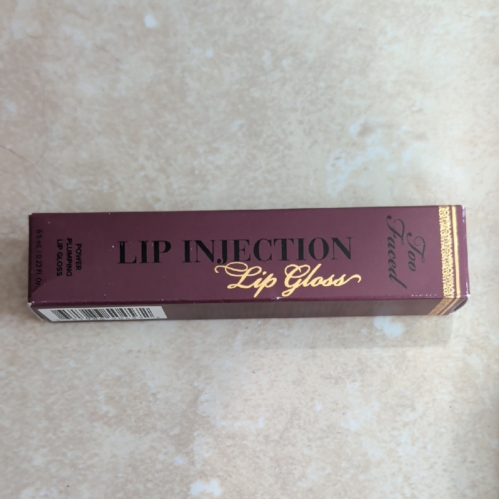 👄Too Faced 👄 Lip Injection Lip Gloss - "Hot Love" Rich Plum BNIB